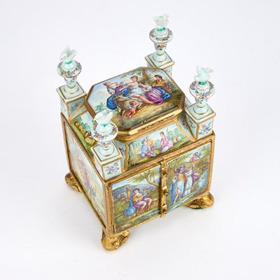 Lot 738 - A CONTINENTAL PORCELAIN TABLE CABINET