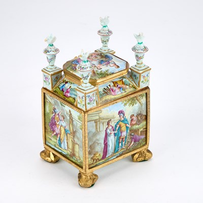 Lot 738 - A CONTINENTAL PORCELAIN TABLE CABINET