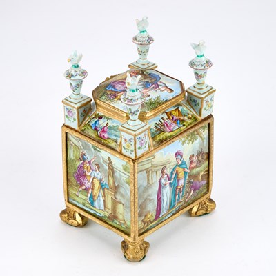 Lot 738 - A CONTINENTAL PORCELAIN TABLE CABINET