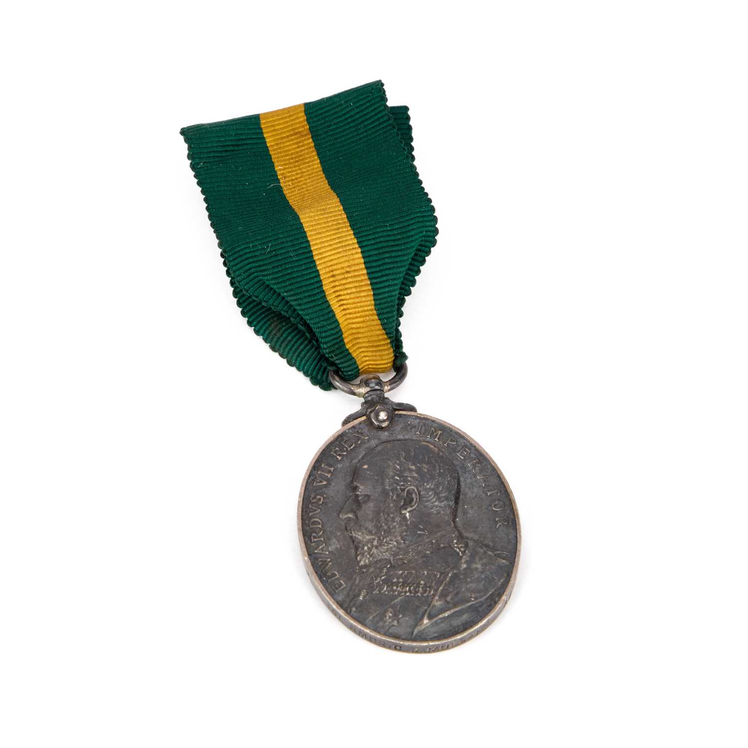 Lot 18 - AN EDWARD VII TERRITORIAL EFFICIENCY MEDAL