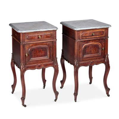Lot 957 - A PAIR OF 19TH CENTURY MARBLE-TOPPED MAHOGANY BEDSIDE CABINETS