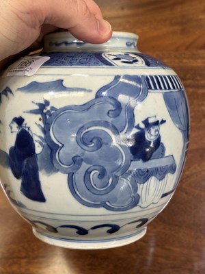Lot 166 - A CHINESE BLUE AND WHITE PORCELAIN JAR