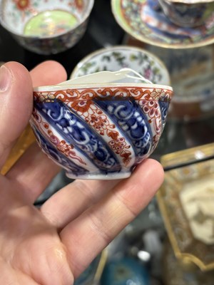 Lot 168 - A GROUP OF 18TH CENTURY AND LATER CHINESE PORCELAIN TEA BOWLS AND SAUCERS