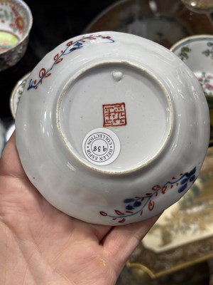 Lot 168 - A GROUP OF 18TH CENTURY AND LATER CHINESE PORCELAIN TEA BOWLS AND SAUCERS