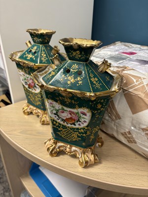 Lot 66 - A PAIR OF PARIS PORCELAIN POTPOURRI VASES AND COVERS