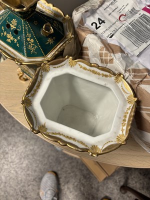 Lot 66 - A PAIR OF PARIS PORCELAIN POTPOURRI VASES AND COVERS