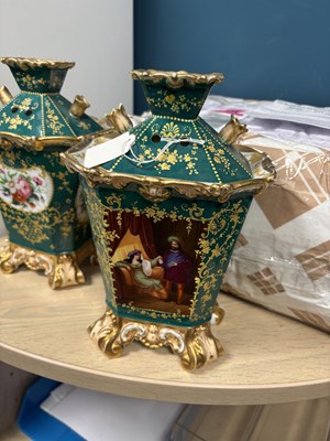 Lot 66 - A PAIR OF PARIS PORCELAIN POTPOURRI VASES AND COVERS