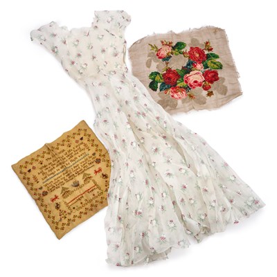 Lot 9 - A GROUP OF THREE TEXTILE ITEMS