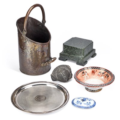 Lot 980 - A MIXED LOT