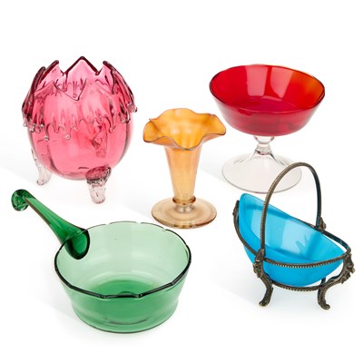 Lot 18 - A SMALL COLLECTION OF ART GLASS