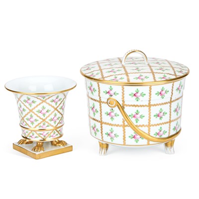 Lot 70 - A HEREND PORCELAIN TWO-PIECE SET