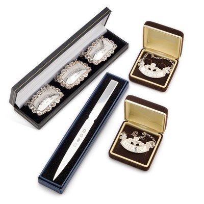 Lot 361 - A GROUP OF SILVER
