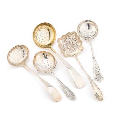 Lot 305 - A GROUP OF SILVER SIFTING LADLES