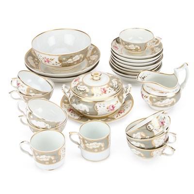 Lot 82 - A BLOOR DERBY PARTIAL TEA SERVICE