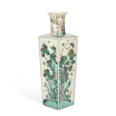 Lot 554 - A CHINESE FAMILLE VERTE SQUARE-SECTION VASE