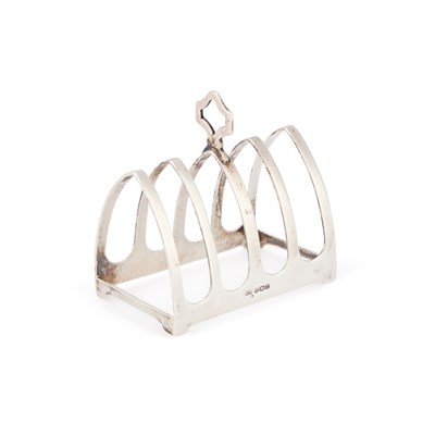 Lot 371 - A GEORGE V SILVER TOAST RACK