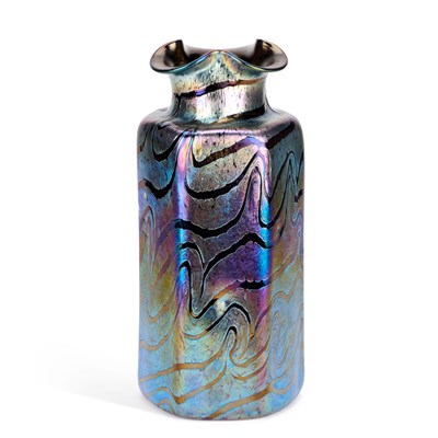 Lot 56 - AN ART NOUVEAU IRIDESCENT GLASS VASE