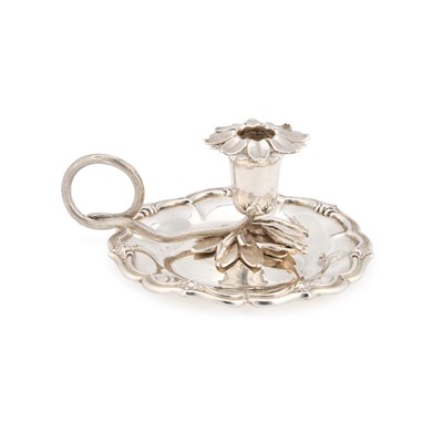 Lot 445 - A FINE WILLIAM IV SILVER CHAMBERSTICK