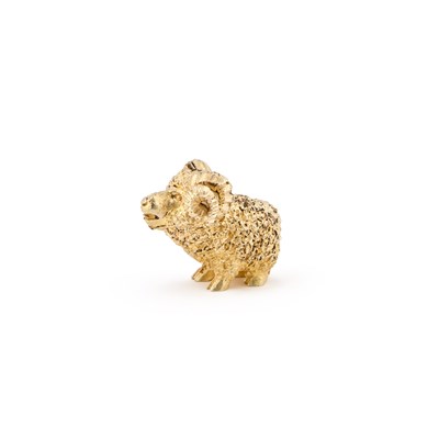 Lot 314 - AN ELIZABETH II SILVER-GILT RAM PAPERWEIGHT