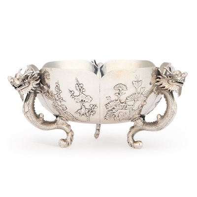 Lot 231 - A LARGE AND RARE CHINESE SILVER BOWL
