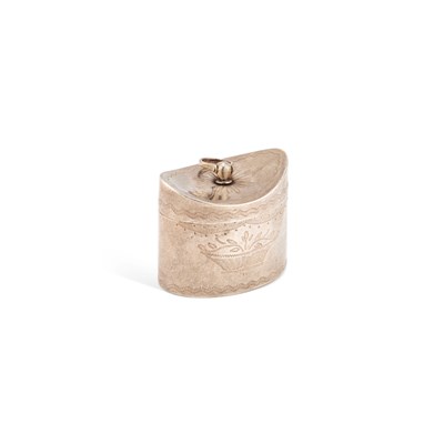 Lot 274 - A 19TH CENTURY DUTCH SILVER PEPPERMINT BOX