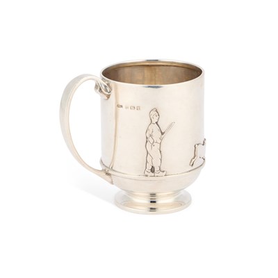 Lot 338 - A GEORGE V SILVER MUG