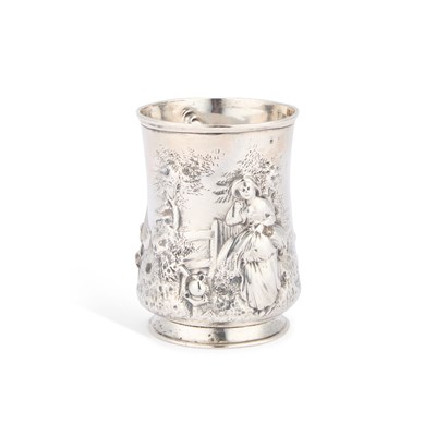 Lot 421 - A VICTORIAN SILVER CUP/ BEAKER