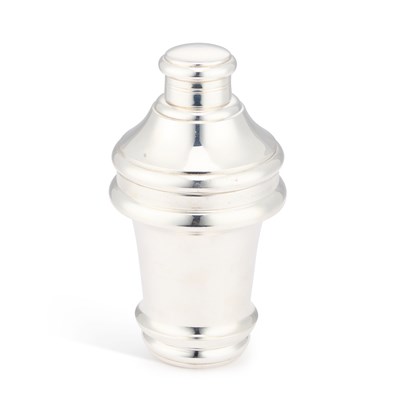 Lot 210 - A 20TH CENTURY SILVER-PLATED COCKTAIL SHAKER