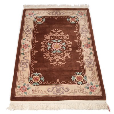 Lot 929 - A CHINESE WOOL CARPET