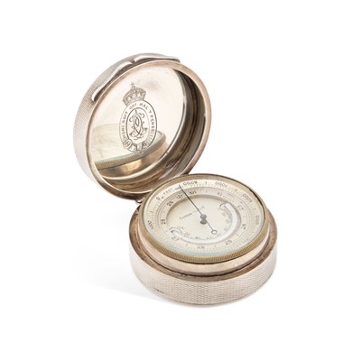 Lot 353 - A GEORGE V SILVER TRAVELLING BAROMETER