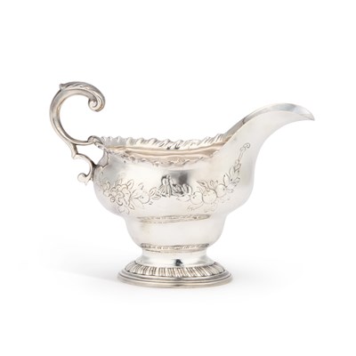 Lot 288 - A GEORGE III SCOTTISH SILVER SAUCEBOAT