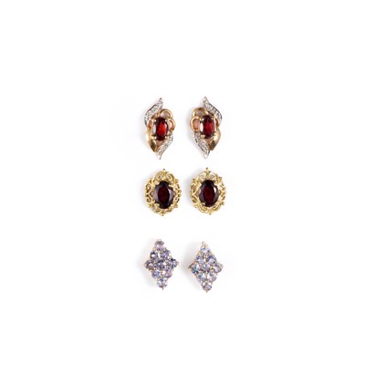 Lot 754 - THREE PAIRS OF STUD EARRINGS