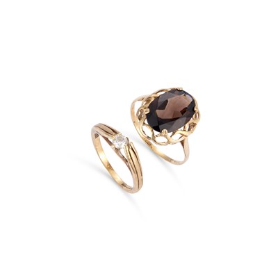 Lot 751 - TWO 9 CARAT GOLD RINGS