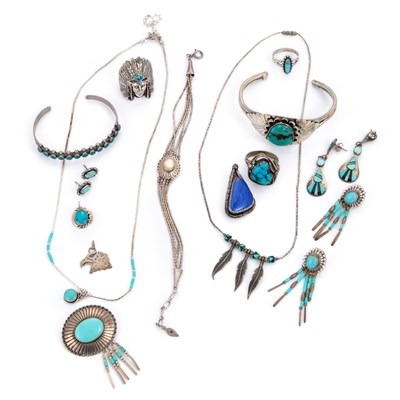 Lot 702 - A COLLECTION OF NATIVE AMERICAN JEWELLERY