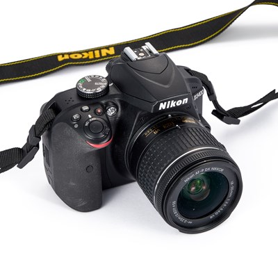 Lot 834 - A NIKON D3400 DSLR CAMERA