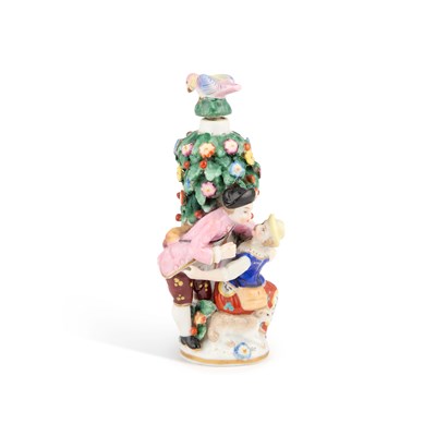 Lot 92 - A PORCELAIN SCENT BOTTLE