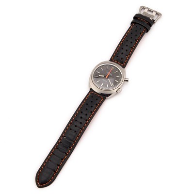 Lot 675 - A GENTS STEEL OMEGA CHRONOSTOP STRAP WATCH
