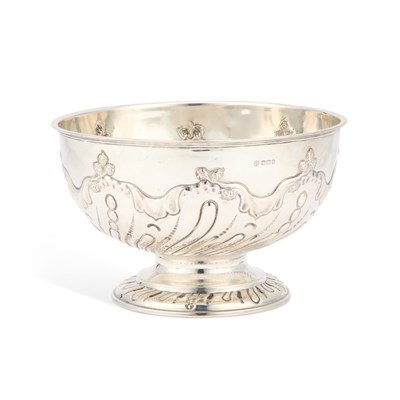Lot 469 - A LATE VICTORIAN SILVER PEDESTAL BOWL
