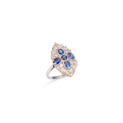 Lot 899 - A SAPPHIRE AND OLD-CUT DIAMOND NAVETTE RING