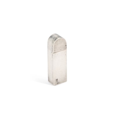 Lot 329 - AN EDWARDIAN SILVER BUTT MARKER