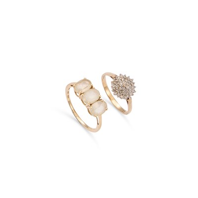 Lot 826 - TWO 9 CARAT GOLD GEM-SET RINGS