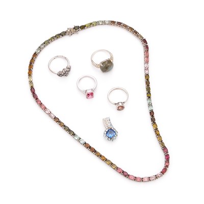 Lot 803 - A GROUP OF SILVER GEM-SET JEWELLERY