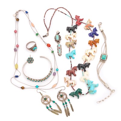 Lot 769 - A GROUP OF NATIVE AMERICAN JEWELLERY