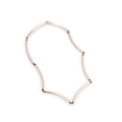 Lot 809 - JUST ANDERSEN, A DANISH SILVER NECKLACE