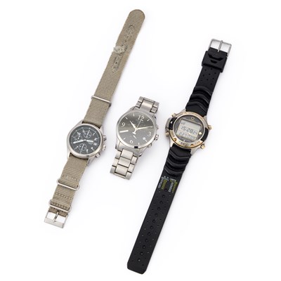 Lot 700 - A TRIO OF WATCHES BY TISSOT, CITIZEN & PULSAR