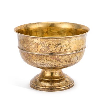 Lot 332 - A GEORGE V SILVER-GILT ROSE BOWL