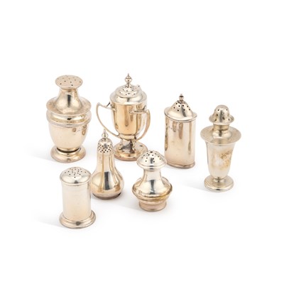 Lot 279 - A GROUP OF SILVER PEPPERETTES