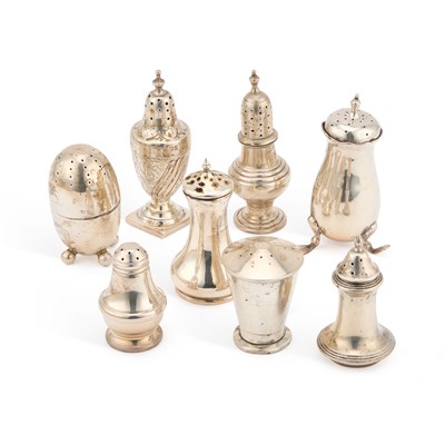 Lot 472 - A GROUP OF SILVER PEPPERETTES