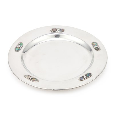 Lot 145 - ARCHIBALD KNOX (1864-1933) FOR LIBERTY & CO, A TUDRIC PEWTER AND ABALONE PLATE