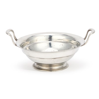Lot 142 - LIBERTY & CO, A TUDRIC PEWTER TWO-HANDLED BOWL